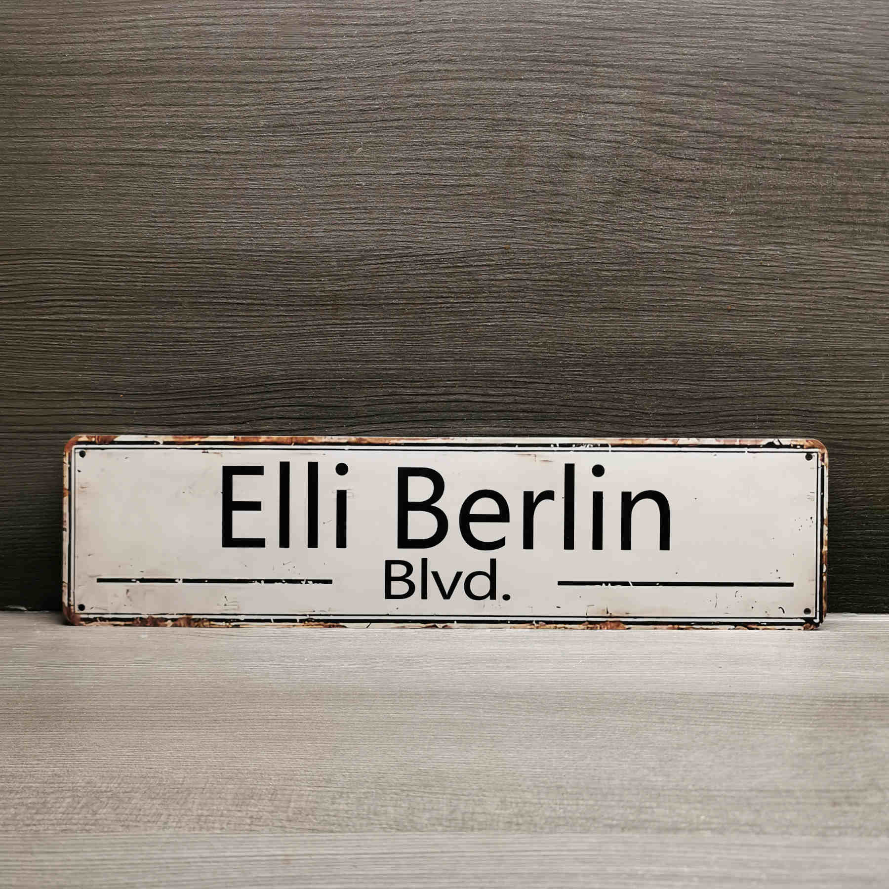 Elli Berlin Blvd
